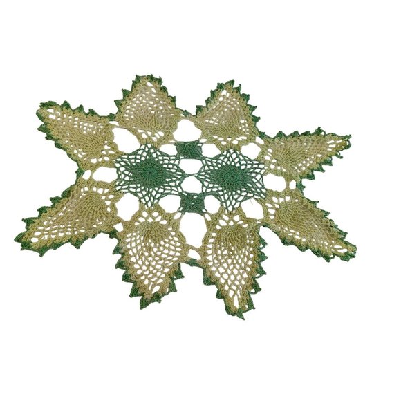 Vintage Grandma's Hand Crochet Doily Table Topper 14" Handmade 2 Tone Green - Picture 8 of 9
